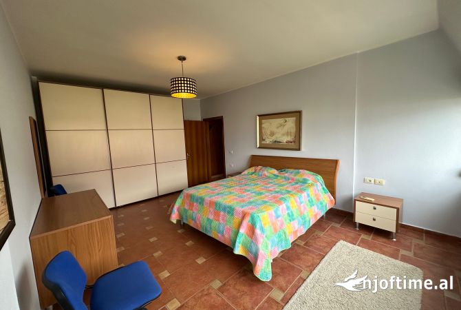 Shtepi me qera 2+1 ne Tirane - 750 Euro