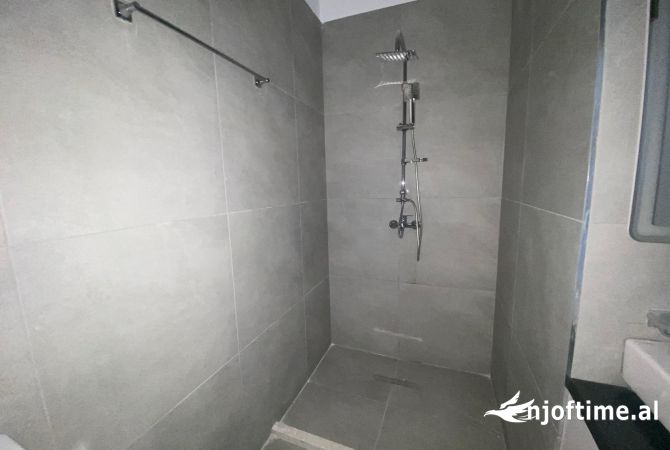 Shtepi ne shitje 1+1 ne Tirane - 143,000 Euro