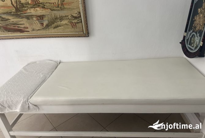 Pajisje biznesi ne shitje  ne Tirane - 15,000 Leke
