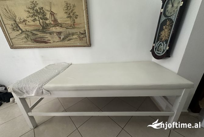 Pajisje biznesi ne shitje  ne Tirane - 15,000 Leke