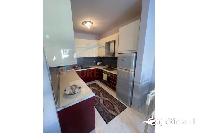 Shtepi ne shitje 1+1 ne Tirane - 90,000 Euro