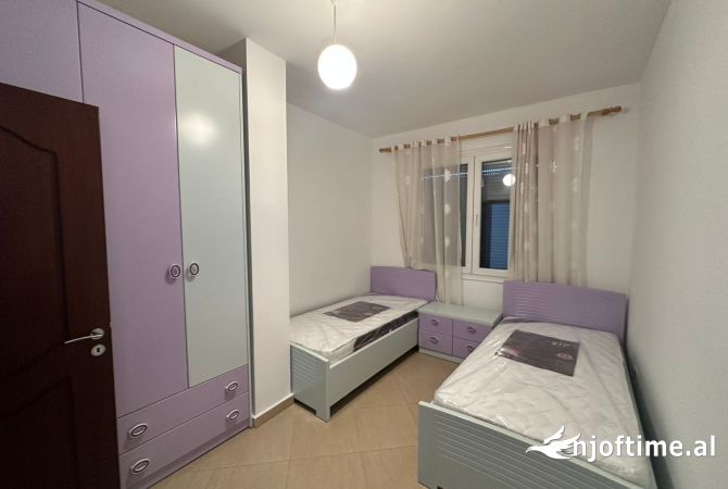 Shtepi me qera 2+1 ne Tirane - 450 Euro