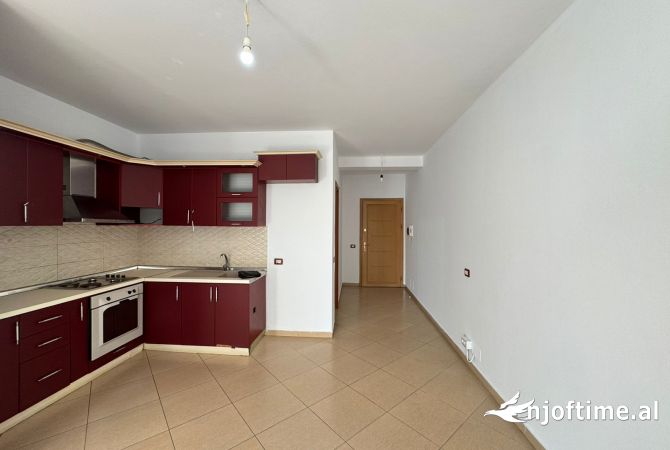 Shtepi ne shitje 2+1 ne Tirane - 145,000 Euro