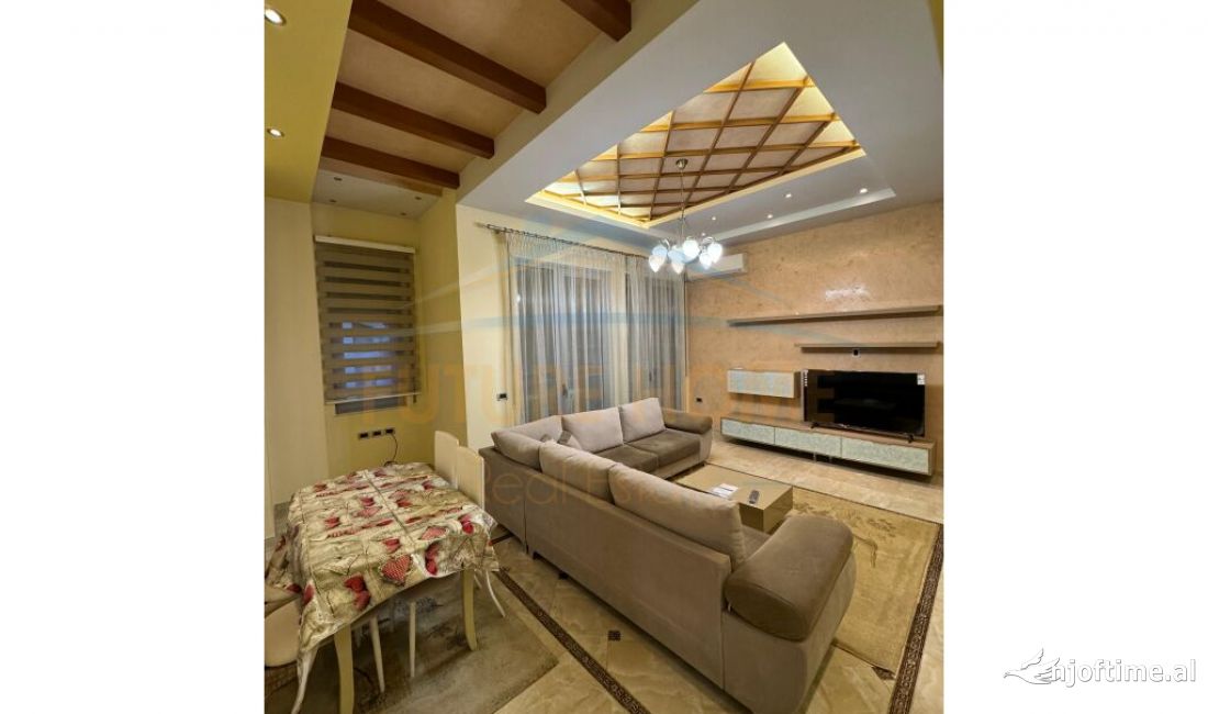 Shtepi me qera Apartament ne Tirane, 2+1, Mobilimi E mobiluar, Pagesa 800  Euro.