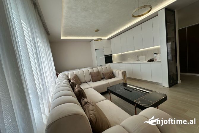 Shtepi me qera 2+1 ne Tirane - 550 Euro