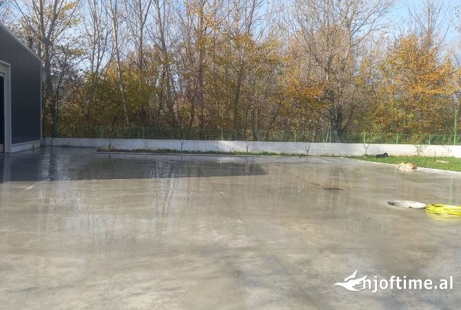 Ambient biznesi ne shitje 4+1 ne Tirane - 350,000 Euro