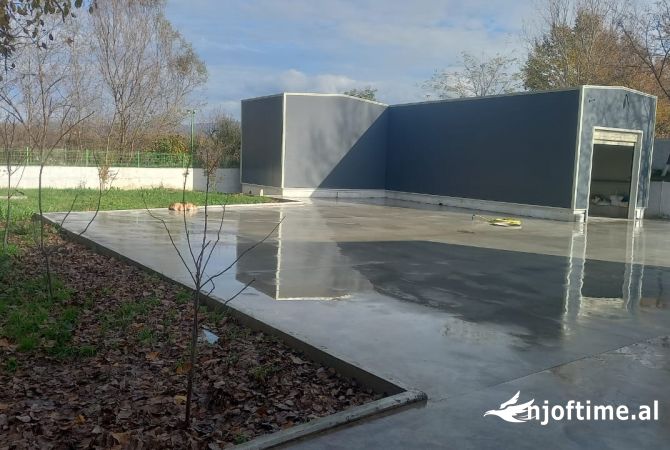 Ambient biznesi ne shitje 4+1 ne Tirane - 350,000 Euro