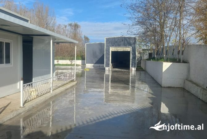 Ambient biznesi me qera 4+1 ne Tirane - 1,500 Euro