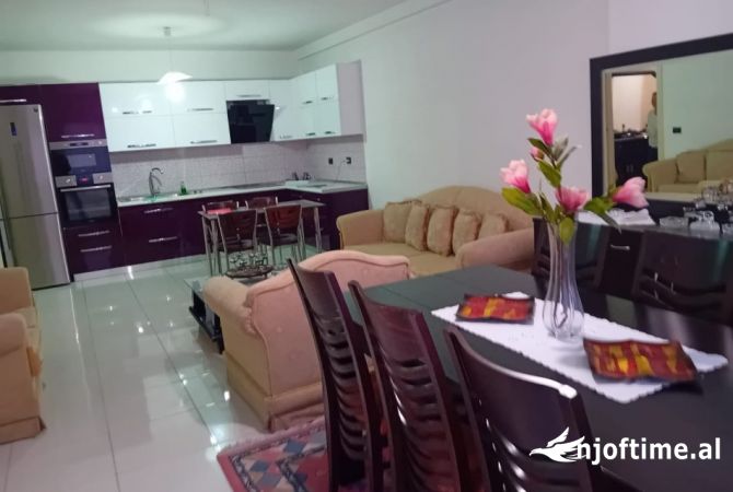Shtepi ne shitje 2+1 ne Tirane - 155,000 Euro