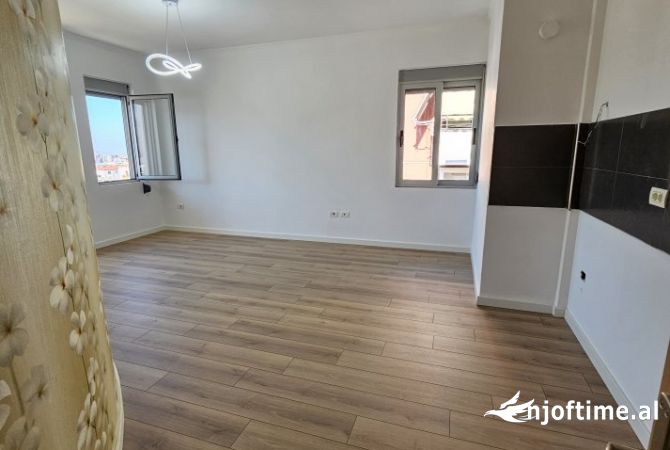 Shtepi ne shitje 2+1 ne Tirane - 173,000 Euro