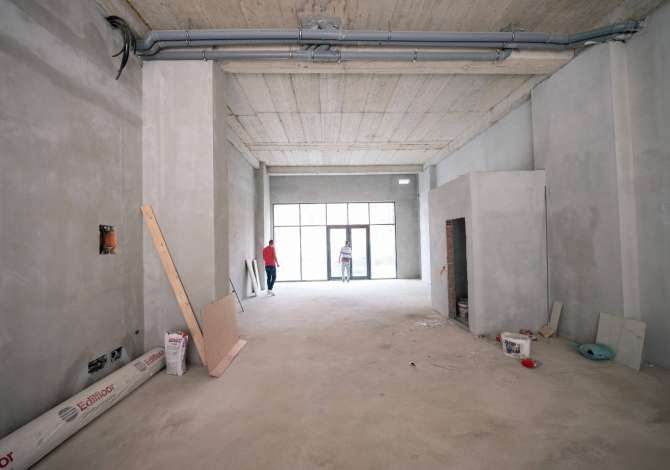Business Property for Rent 1+1 in Tirana - 1,500 Euro