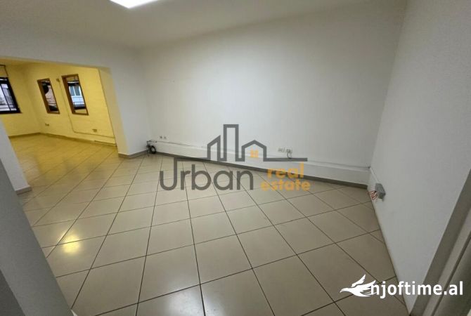Ambient biznesi me qera 3+1 ne Tirane - 750 Euro