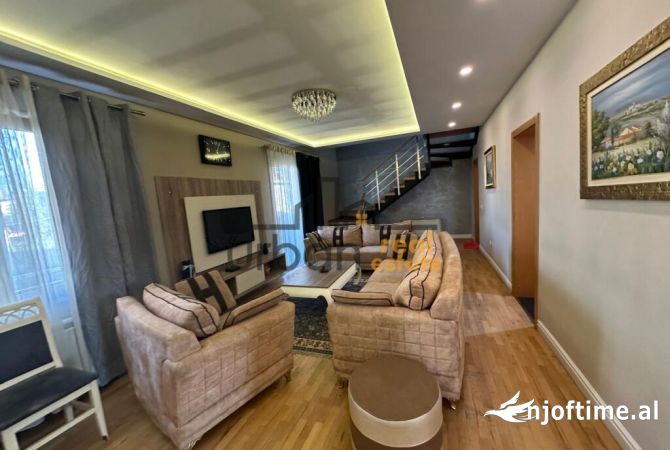Shtepi me qera 3+1 ne Tirane - 1,350 Euro
