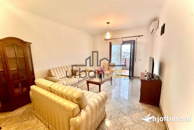 Shtepi me qera 2+1 ne Tirane - 650 Euro