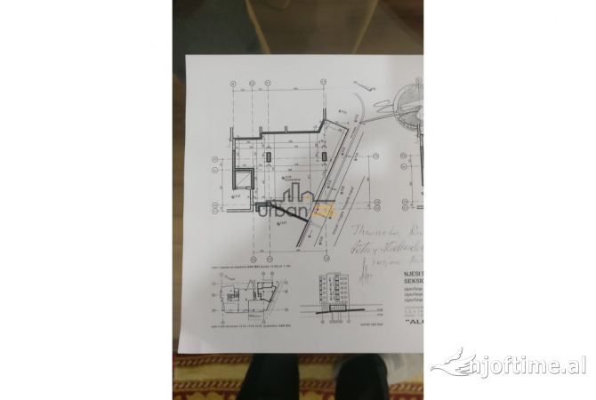 Ambient biznesi me qera 1+1 ne Tirane - 1,200 Euro