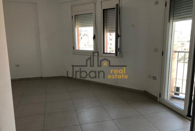 Shtepi ne shitje 1+1 ne Tirane - 125,000 Euro