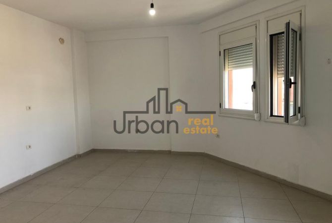 Shtepi ne shitje 1+1 ne Tirane - 125,000 Euro