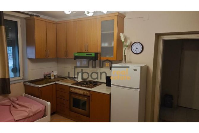 Shtepi me qera Garsoniere ne Tirane - 400 Euro