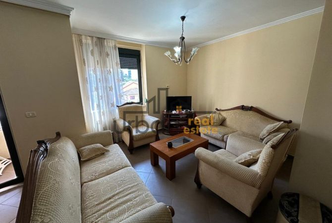 Shtepi me qera 3+1 ne Tirane - 800 Euro
