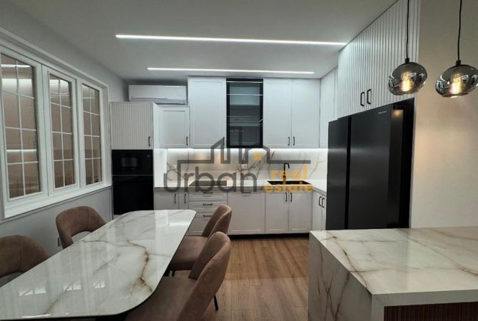 Shtepi me qera 2+1 ne Tirane - 900 Euro