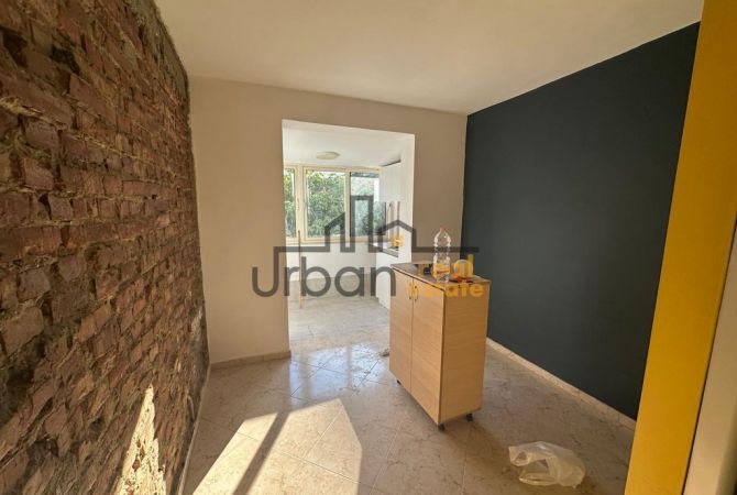 Business Property for Rent 3+1 in Tirana - 600 Euro