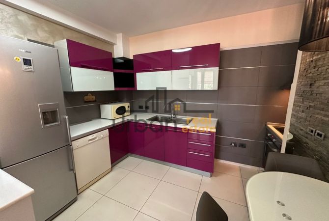 Shtepi me qera 3+1 ne Tirane - 800 Euro