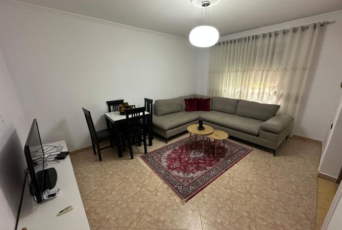 Shtepi me qera 1+1 ne Tirane - 370 Euro