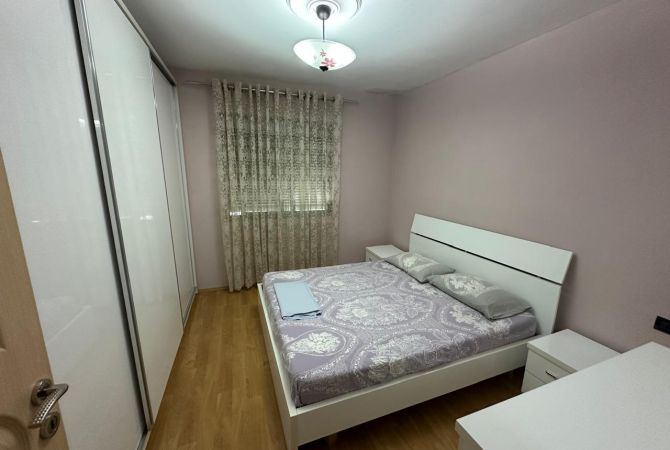 Shtepi me qera 1+1 ne Tirane - 370 Euro
