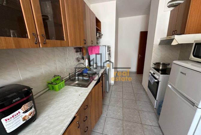 Shtepi me qera 3+1 ne Tirane - 800 Euro
