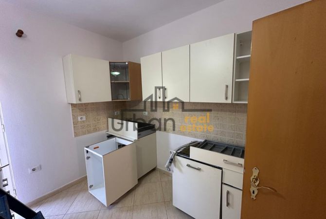 Shtepi me qera 3+1 ne Tirane - 600 Euro