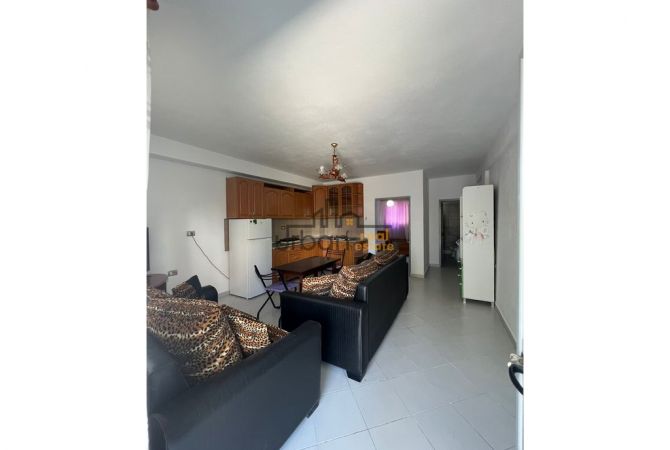 Shtepi me qera 1+1 ne Tirane - 350 Euro