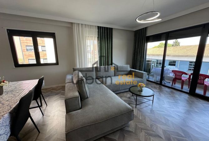 Shtepi me qera 3+1 ne Tirane - 900 Euro