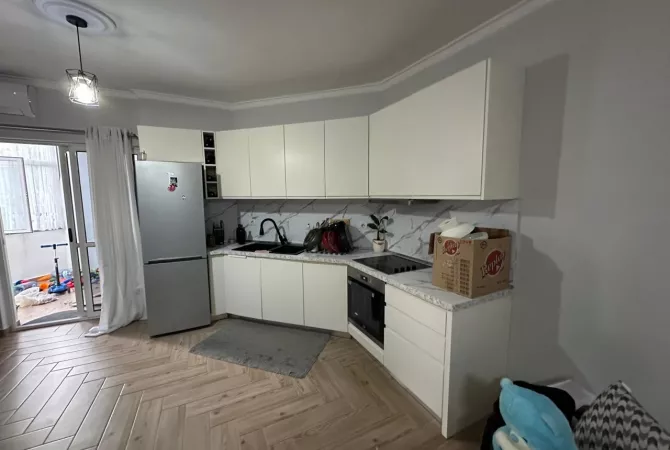Shtepi me qera 2+1 ne Tirane - 600 Euro