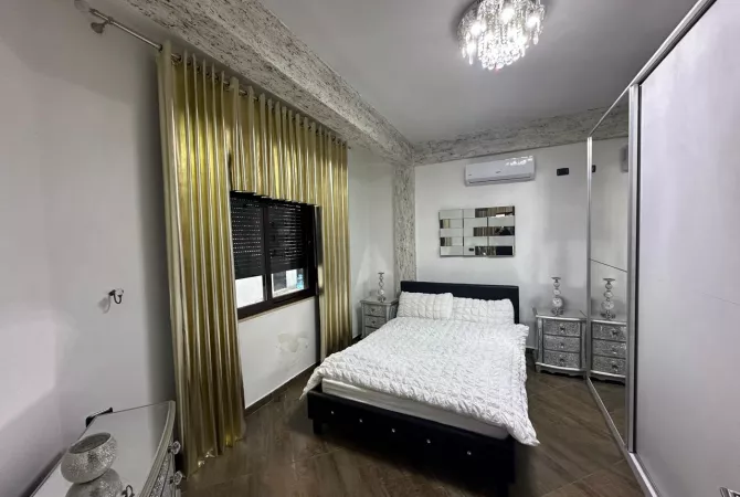 Shtepi me qera 3+1 ne Tirane - 1,000 Euro