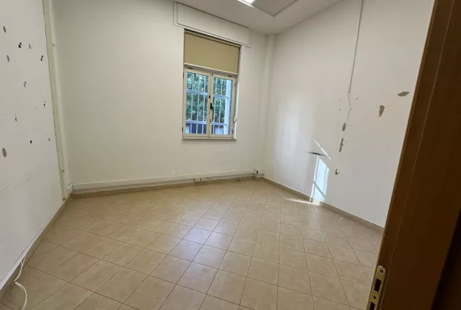 Business Property for Rent 3+1 in Tirana - 6,000 Euro