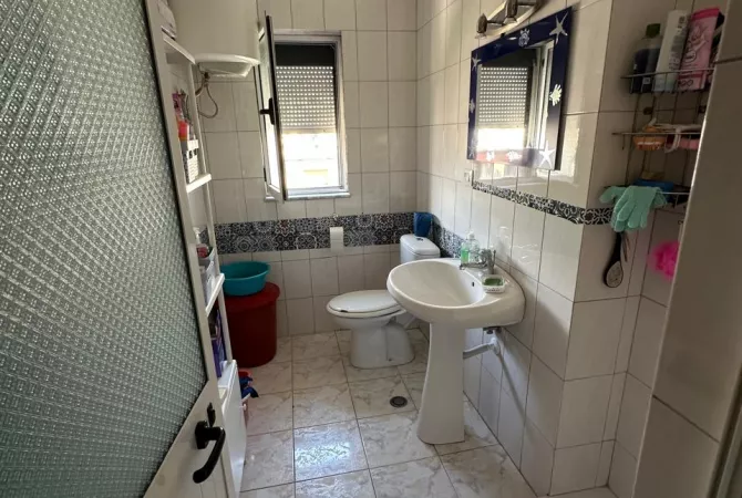 Shtepi ne shitje 2+1 ne Tirane - 85,000 Euro