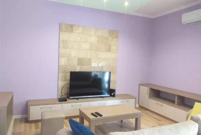 Shtepi me qera 1+1 ne Tirane - 700 Euro