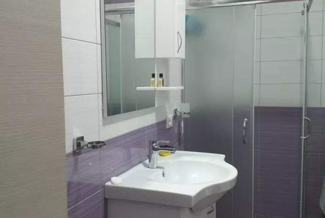 Shtepi me qera 1+1 ne Tirane - 700 Euro