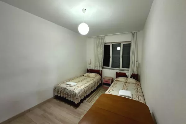 Shtepi me qera 3+1 ne Tirane - 800 Euro
