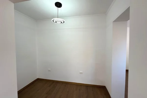 Shtepi ne shitje 2+1 ne Tirane - 149,000 Euro