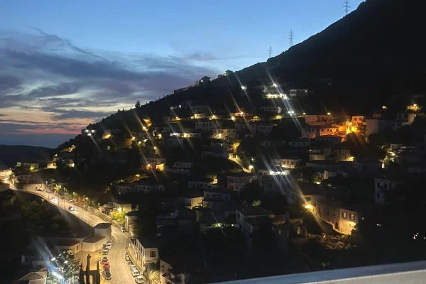 Shtepi ne shitje 2+1 ne Himare - 2,000,000 Euro