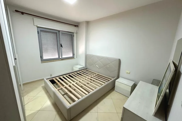 Shtepi me qera 2+1 ne Tirane - 600 Euro