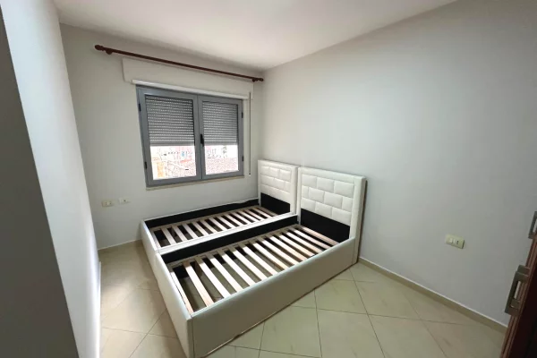 Shtepi me qera 2+1 ne Tirane - 600 Euro