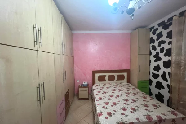 Shtepi ne shitje 4+1 ne Tirane - 190,000 Euro