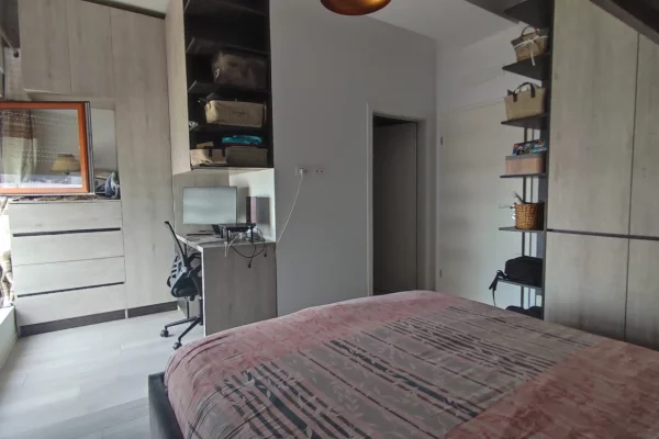 Shtepi ne shitje 2+1 ne Tirane - 175,000 Euro
