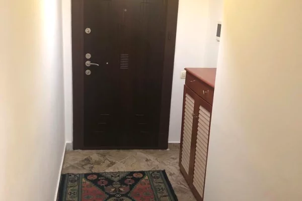 Shtepi me qera 3+1 ne Tirane - 800 Euro