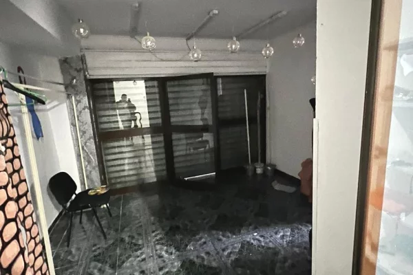 Shtepi me qera Apartament ne Tirane, 2+1, Mobilimi Bosh, pa mobiluar, Pagesa 1,000  Euro.