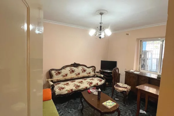Casa in affitto 2+1 a Tirana - 1,000 Euro