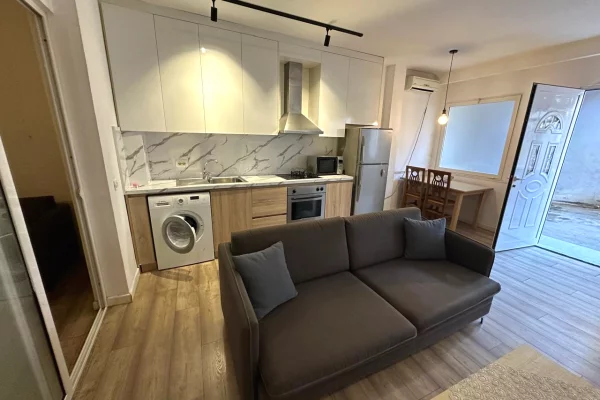 House for Rent Garsoniere in Tirana - 500 Euro