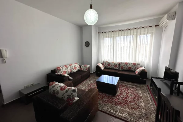 Shtepi me qera 1+1 ne Tirane - 500 Euro